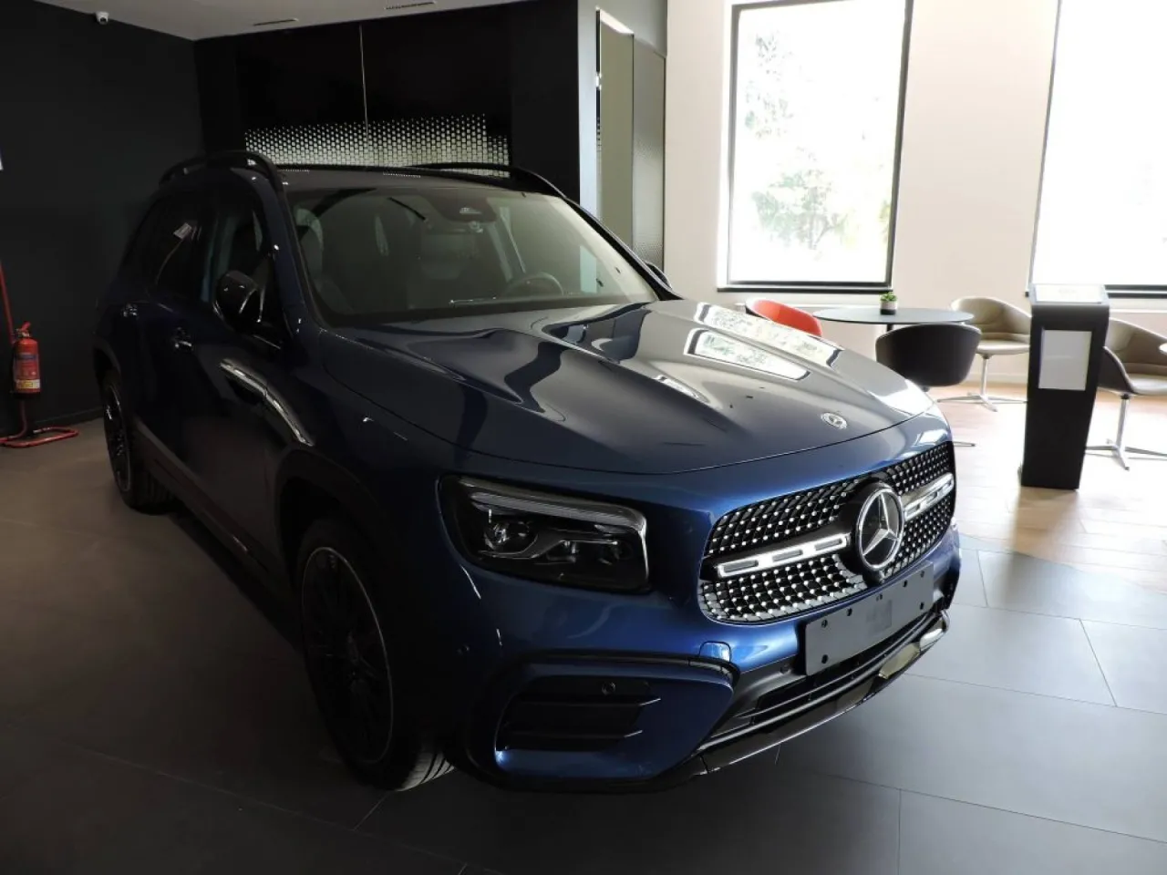 Mercedes-Benz GLB 200 d AMG Line Advanced Plus - 2025, 13.000 km - foto 3