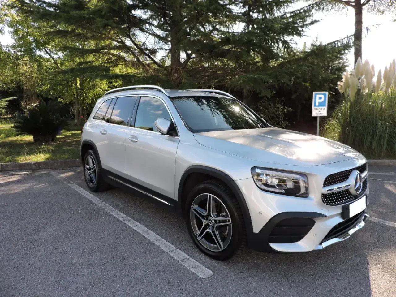 Mercedes-Benz GLB 200 d 4MATIC AMG Line Premium 2022 - foto 3